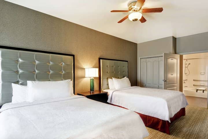 Room 34 of 49