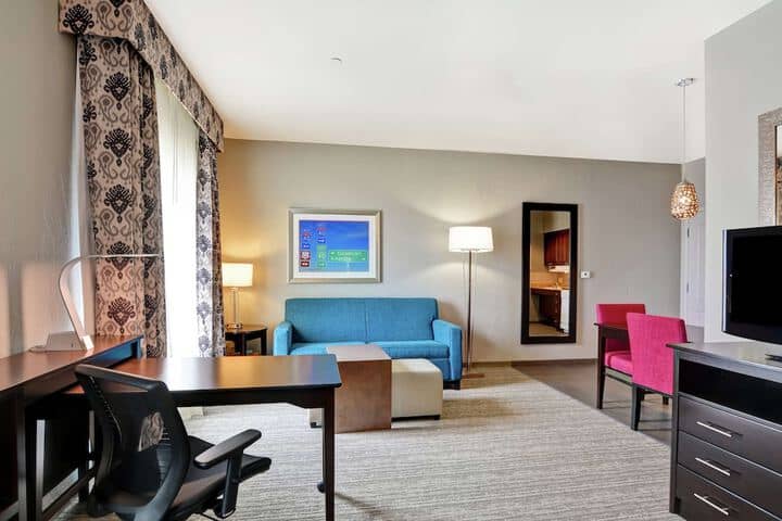 Room 9 of 49