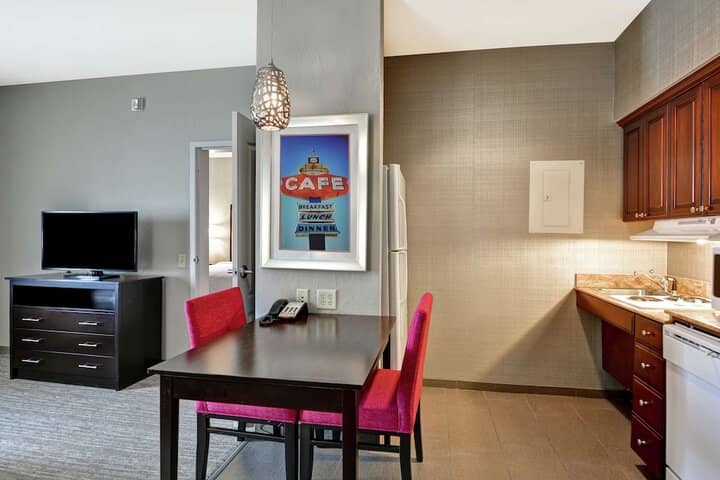 Room 16 of 49